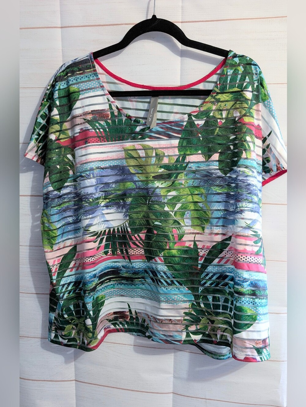 Pennington's Tropical 🐠 🍹 🐠 Graphic Print Active Shirt Size 2X